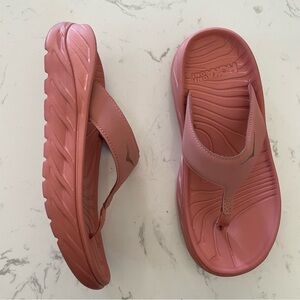 Hoka Ora Recovery Flip Sandals Size 8